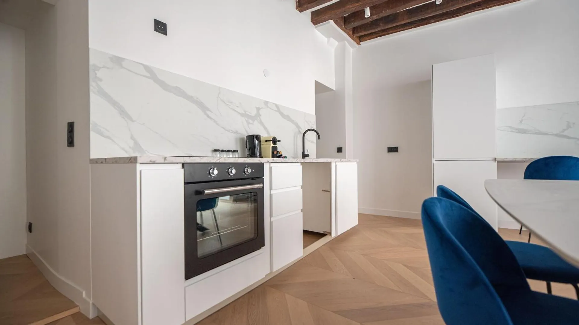 Stylish Flat Marais Apartment Paris