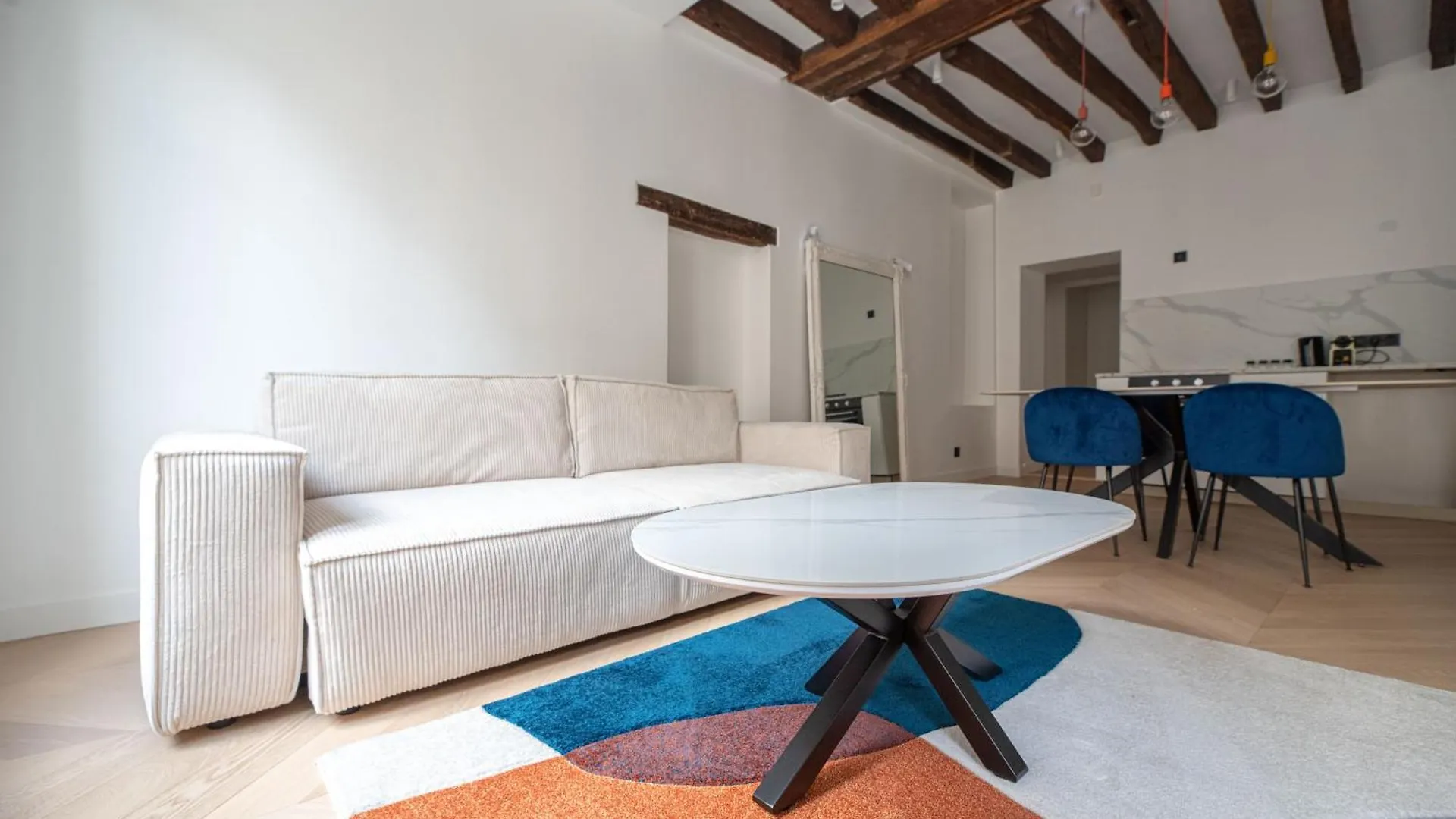Stylish Flat Marais Apartment Paris